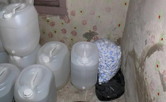 Bursa'da 1 Ton Sahte Alkol Ele Geçirildi! Bursa'da 1 Ton Sahte Alkol Ele Geçirildi!