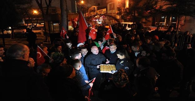 Mahalleliden "Polisimin yanındayım" ziyareti