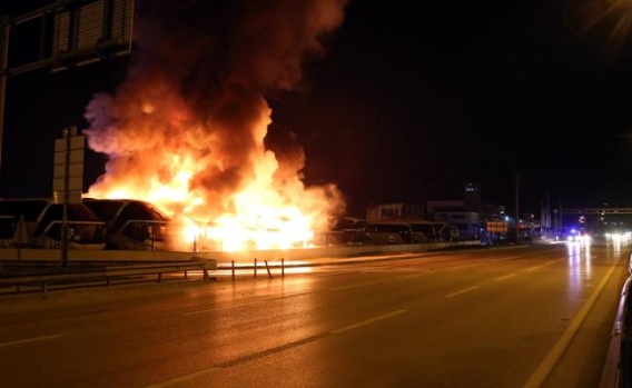 Bursa'da 6 Yolcu Otobüsü Yandı