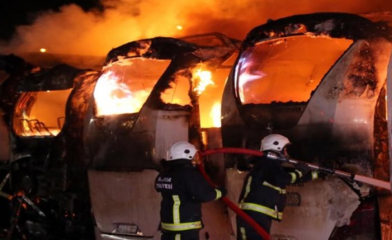 Bursa'da 6 Yolcu Otobüsü Yandı