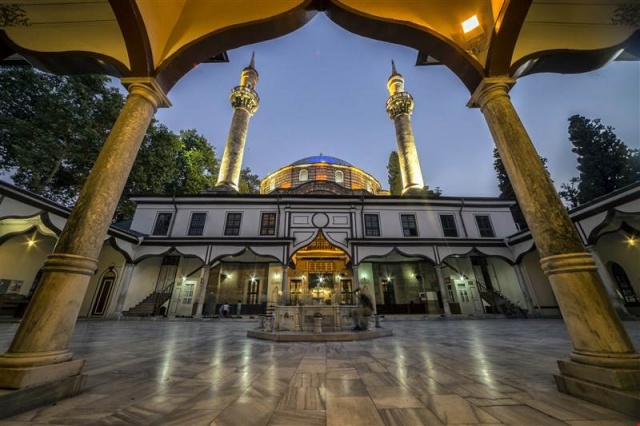 Bursa Emirsultan Camii ve Külliyesi