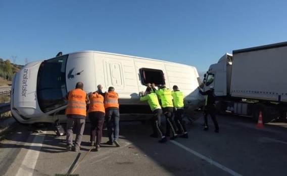 Bursa Çevre Yolunda Trafik Kazası: 10 Yaralı