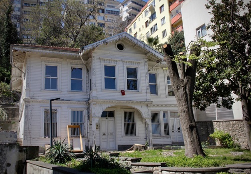 Saatçi Ali Köşkü