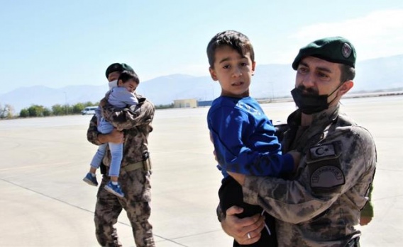 Fırat Kalkanı Harekatı Şehidi Cihat Şahin'in Naaşı Memleketine Getirildi