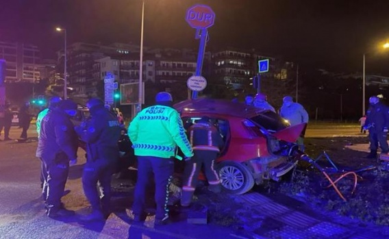 Mudanya'daki kırmızı ışık kazası