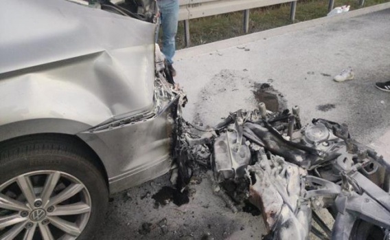 Orhangazi Kavşağındaki Kazada 2 Kişi Ağır Yaralandı
