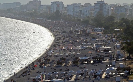 SOLOTÜRK, Konyaaltı Sahili Gösterisi