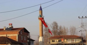 Bu Köyün Minaresi Var, Camisi Yok