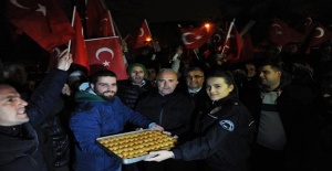 Mahalleliden "Polisimin yanındayım" ziyareti