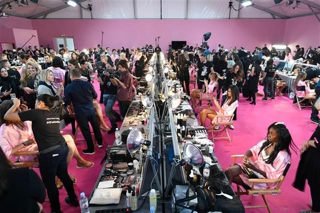victorias secret 2016 defilesi hazırlıkları