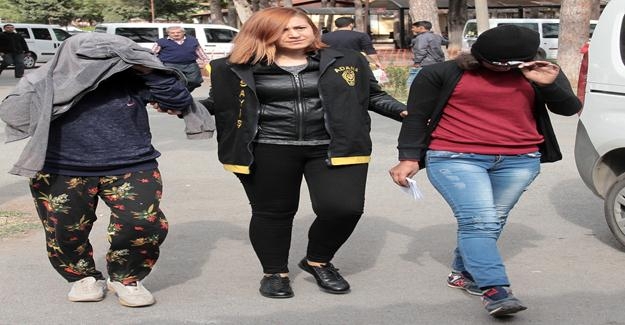 Adana'da Fuhuş yapan kız kardeşler "baltayı taşa vurdu"