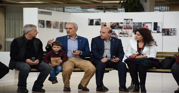 Başkan Altepe BursaFotoFest fotoğraf sergisini gezdi