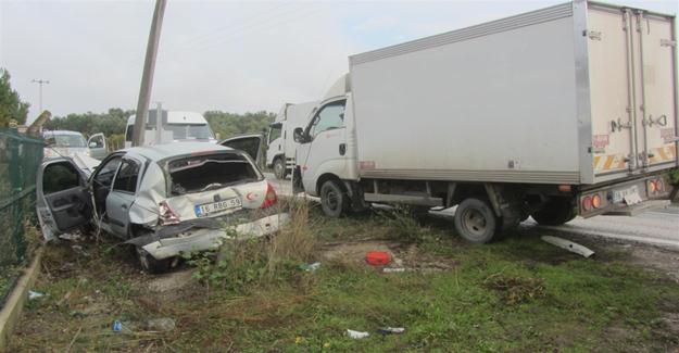 Bursa orhangazi'deki kazada iki genç ölümden döndü