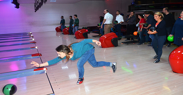 Datatech Grup şirketleri çalışanları bowling turnuvasında ter attı