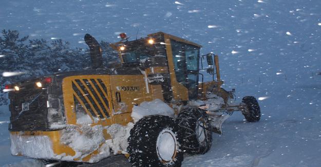 Doğu Anadolu'da 300'e yakın mahalle yolu ulaşıma kapandı