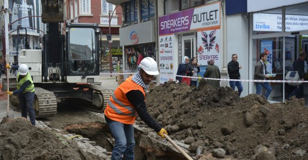 Fatsa'da 30 yıllık su şebeke hattı yenilendi