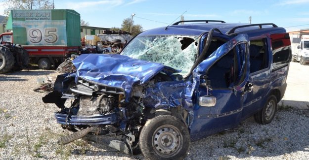 Gemlikte’ki Trafik Kazasında 1 Kişi Öldü