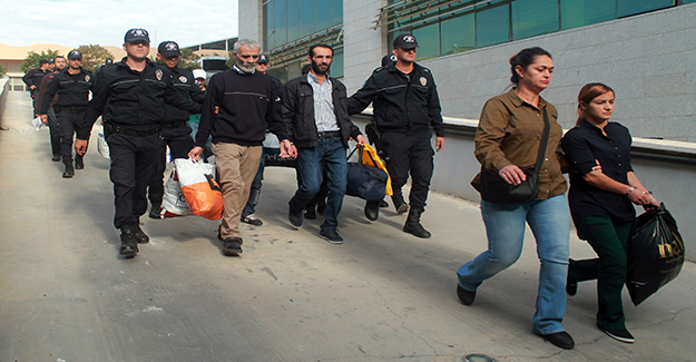 Mersin'de bombacılara yardım ve yataklıktan 3 kişi tutuklandı