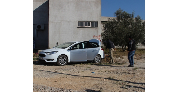 Mut'ta 'bombalı araç' alarmı