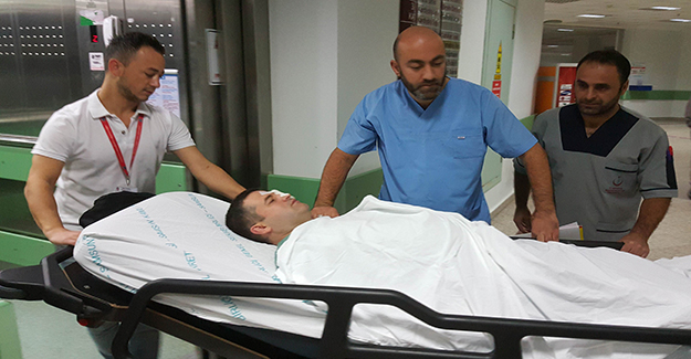 Samsun'da Silahla vurulan hastaya müdahale eden doktoru hastanelik ettiler