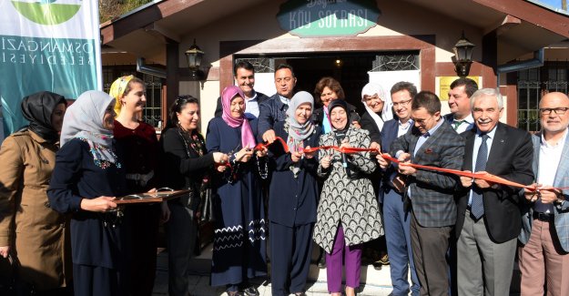 Turistler köy sofrasında kahvaltı yapacak