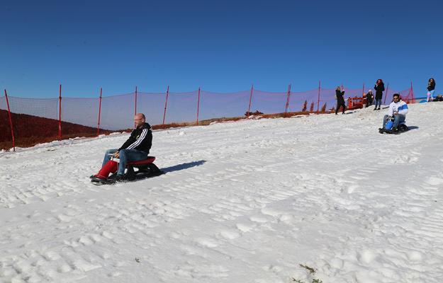 Uludağ’a Önce Suni Kar Düştü