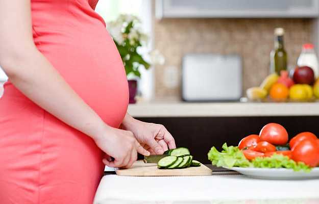 Uzmanlardan gebelikte beslenme uyarısı