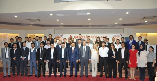 AK Parti Mersin Gençlik Kolları Halep'teki saldırıları kınadı