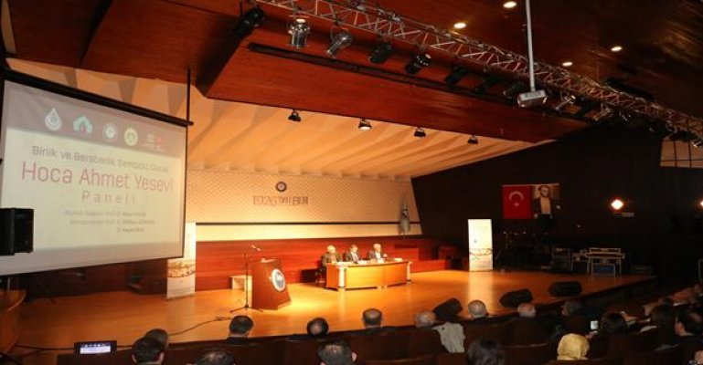 “Birlik ve Beraberlik Sembolü Olarak Hoca Ahmet Yesevi” paneli