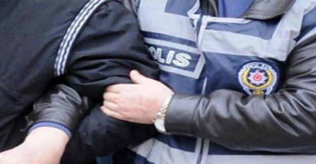 Bursa'da FETÖ'nün Kapatılan Eğitim Kurumuna Operasyon: 1'i Profesör 9 Gözaltı