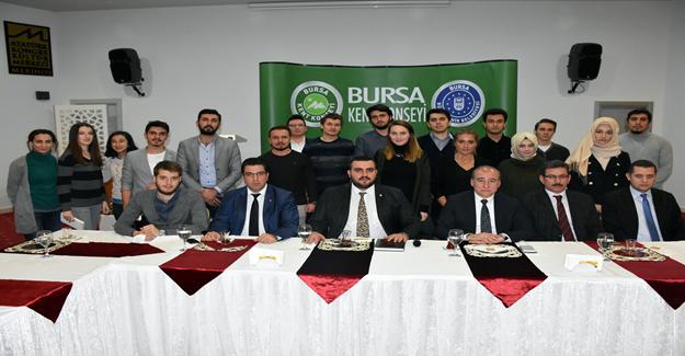 Bursa Kent Konseyi Başkanı Çepni gençlerle buluştu