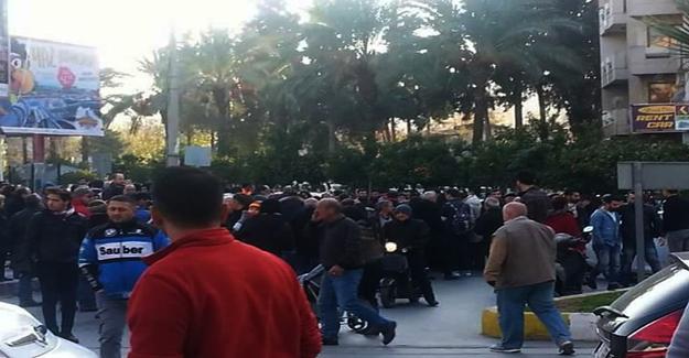 Cezaevi firarisini kovalayan polisin açtığı ateşte seken kurşunlar 2 kişiyi yaraladı