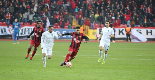 Eskişehirspor bu sezon evindeki ilk yenilgisini yaşadı