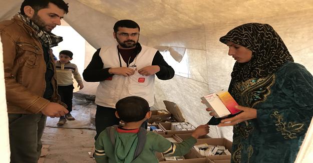 Gönüllü doktorlar Suriye’de sağlık taraması yaptı