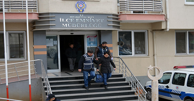 Gözaltına alınan kaymakam Manisa’ya sevk edildi