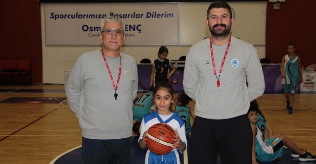 Halepli minik kızın basketbol aşkı