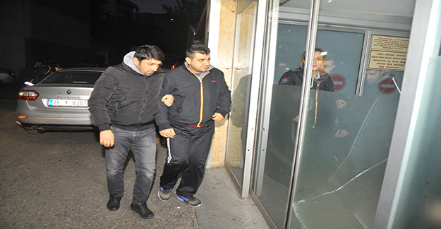 İzmir’de FETÖ operasyonu: 15 gözaltı