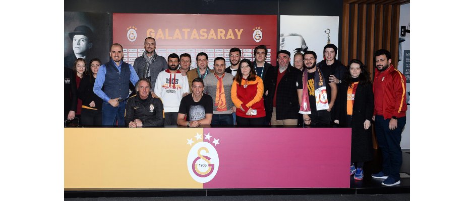 Riekerink ve Muslera taraftarlarla buluştu