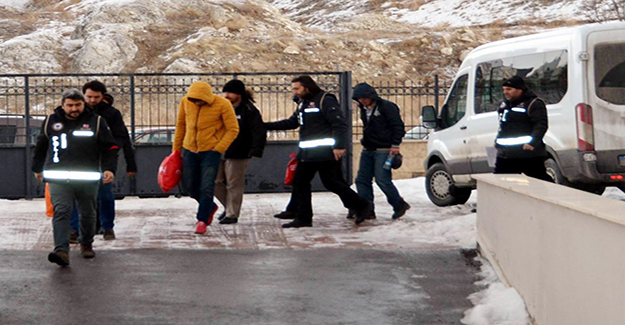 Sivas'ta FETÖ'den 5 kişi tutuklandı