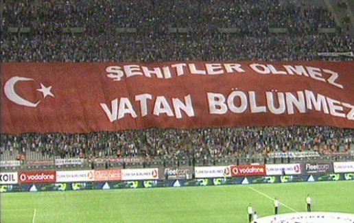 Trabzonspor şehitler için karanfil bırakacak