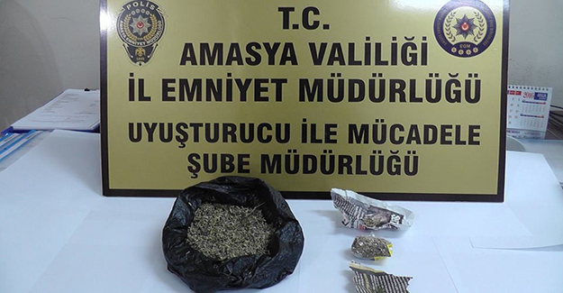 Yolcu koltuğuna bonzai sıkıştırınca yakalandılar
