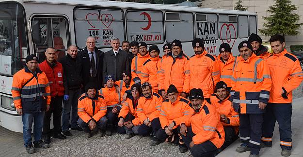 Gemlik Temizlik İşleri Ekiplerinden Kan Bağışı Desteği