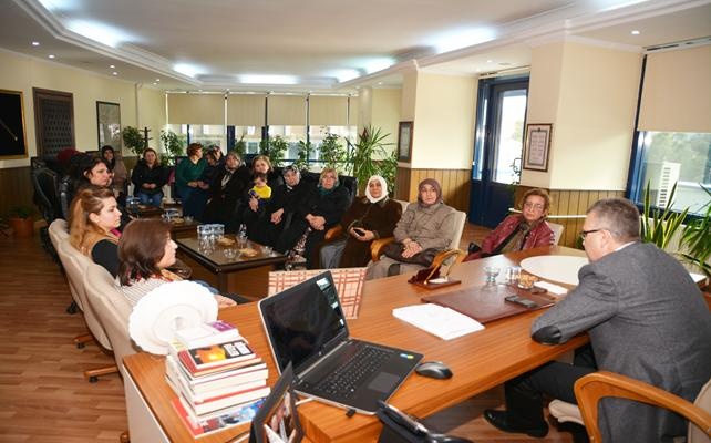 AK Partili Kadınlardan Başkan Özkan’a Ziyaret