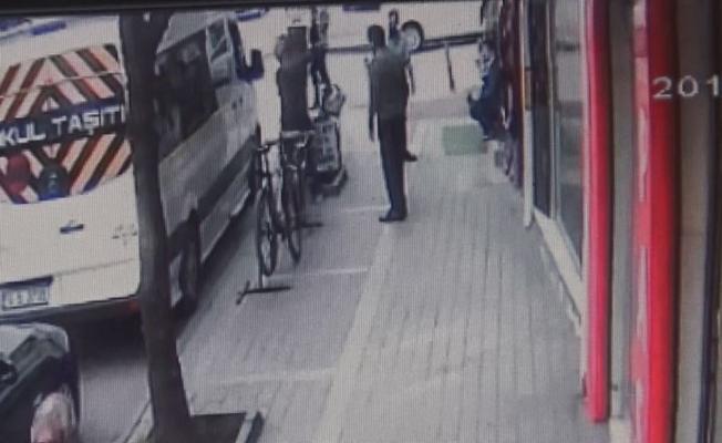 Bursa'da cadde ortasındaki dehşet dakikaları kameraya böyle yansıdı