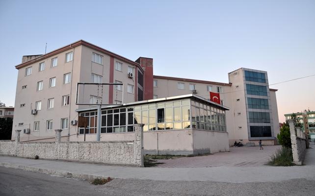 Karacabey'e Kız Anadolu İmam Hatip Lisesi açılıyor