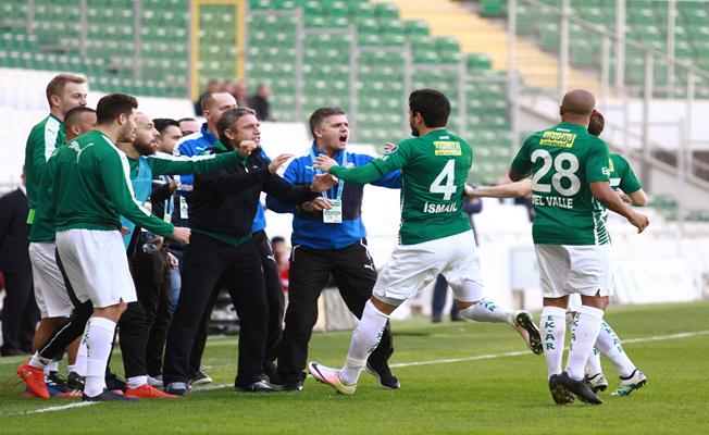 Spor Toto Süper Lig: Bursaspor: 1 - Gaziantepspor: 1 (İlk yarı)