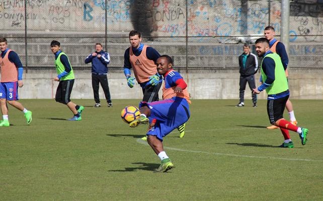 Traore, Trabzonspor'u seviyor
