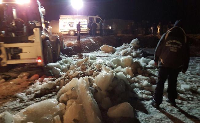 Van'da buz kaplı dereye düşen çocuk hayatını kaybetti