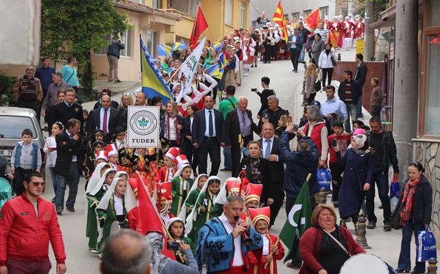 Çınarcık 12. Uluslararası Çocuk Halkoyunları Festivali