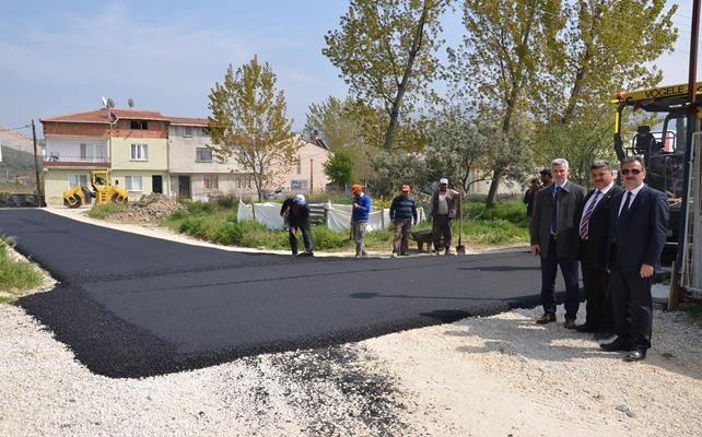 Eşref Dinçer Mahallesinde Asfalt Atağı